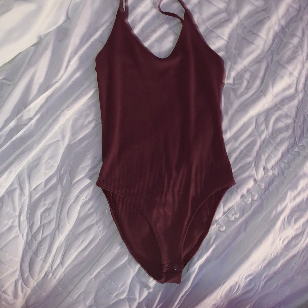 burgundy, medium